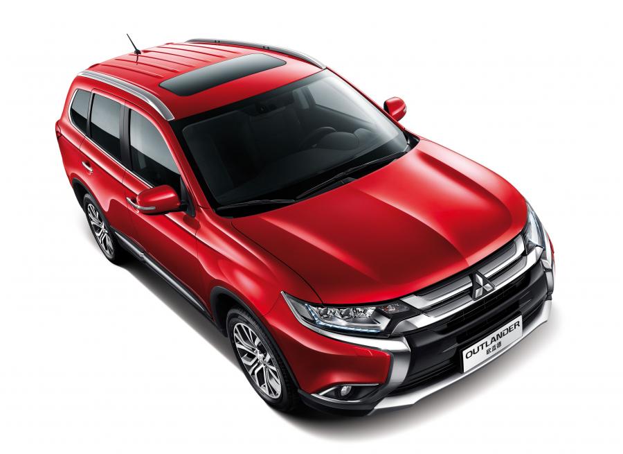  Mitsubishi Outlander 2016 года  (CN) (фото 2 из 9)